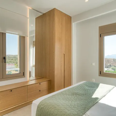 Elena's Sunset Willa Pirgiotika