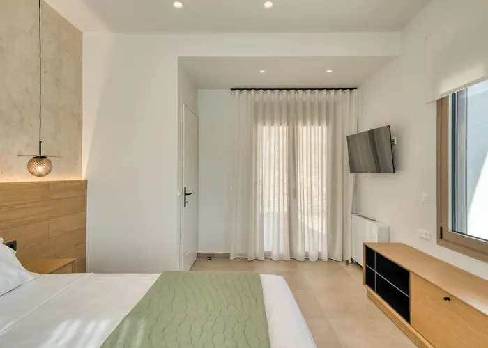 Villa Elena's Sunset Pirgiotika