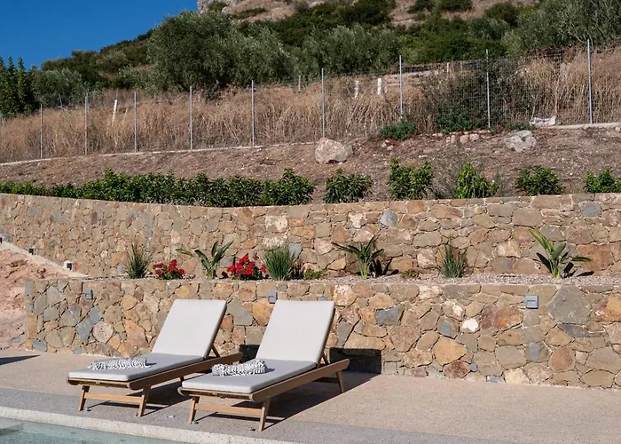 Elena's Sunset Villa *