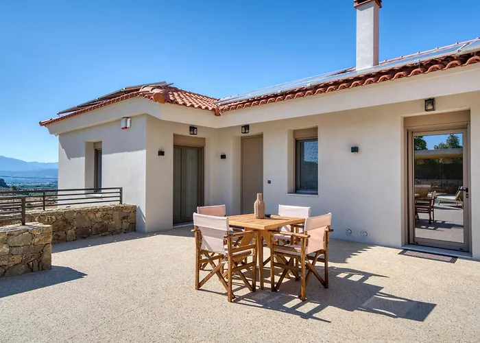 Elena's Sunset Villa *