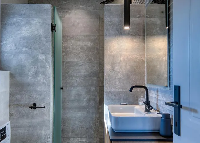 Elena's Sunset Pirgiotika